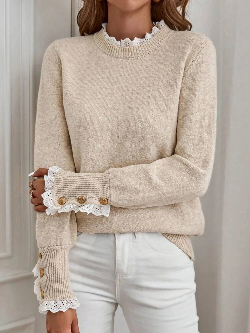 Jersey Clara de Hermosa: jersey de punto de manga larga con cuello redondo y detalle de encaje