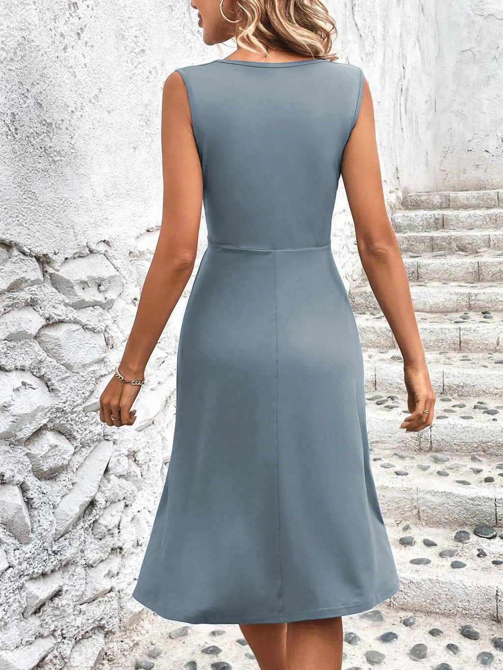 Vestido Noa — Midi Cruzado de Escote V
