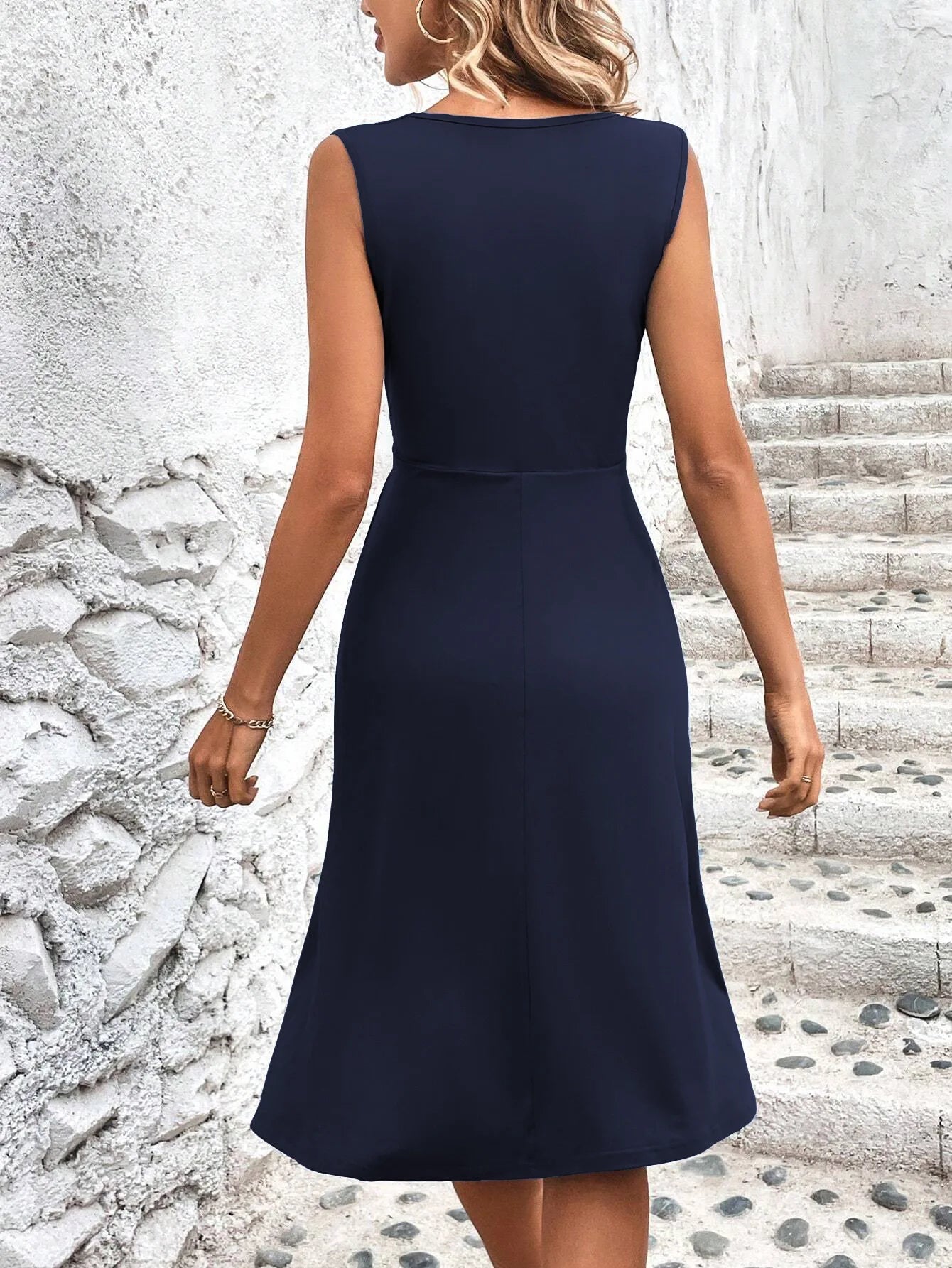 Vestido Noa — Midi Cruzado de Escote V