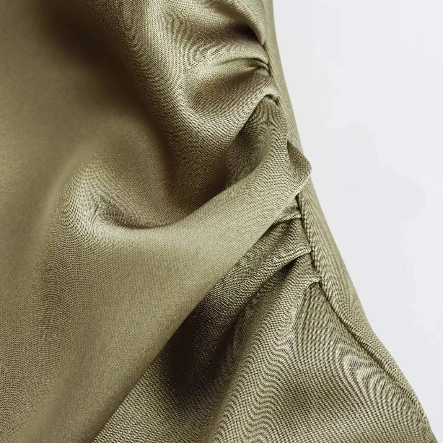 Vestido Selene — Satén Midi de Tirantes